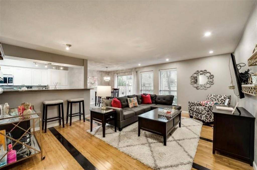 Dallas, TX 75206,6026 Birchbrook Drive #119