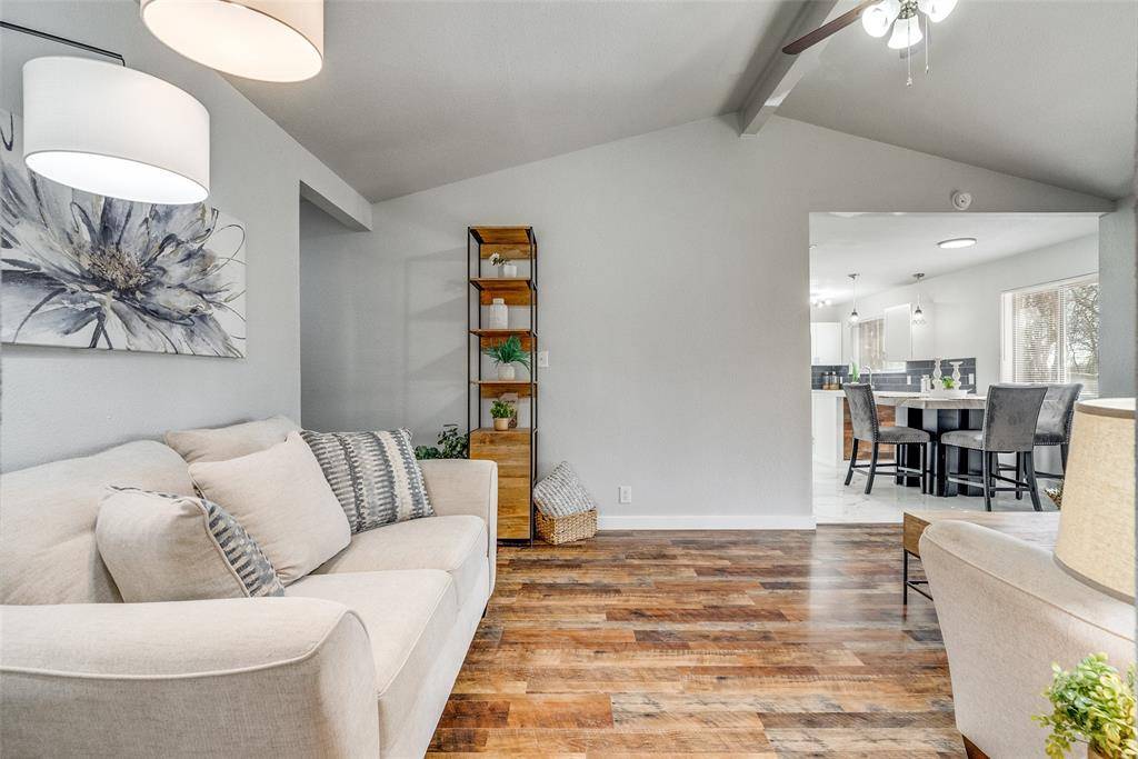 Burleson, TX 76028,941 Willow Circle S