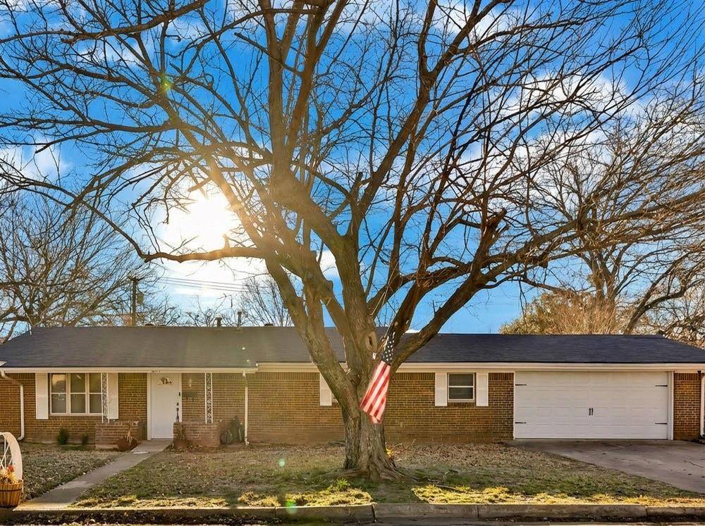 Bowie, TX 76230,1207 Pebble Street