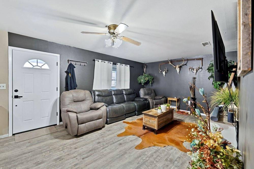 Bowie, TX 76230,1207 Pebble Street