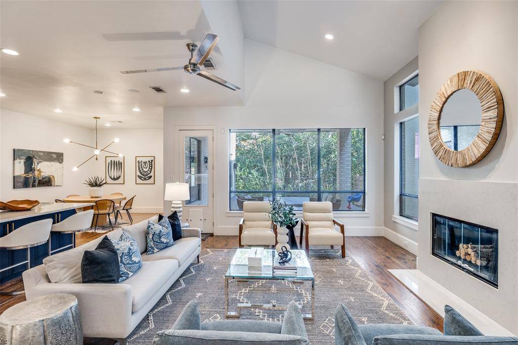 Dallas, TX 75214,6932 Chantilly Court