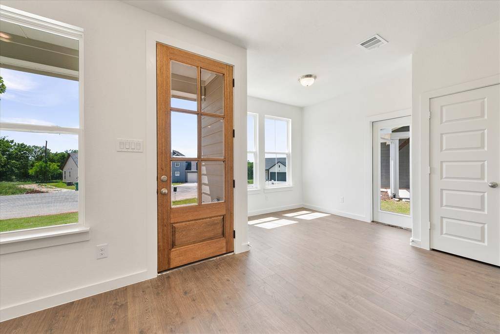 Runaway Bay, TX 76426,1209 Chestnut Court