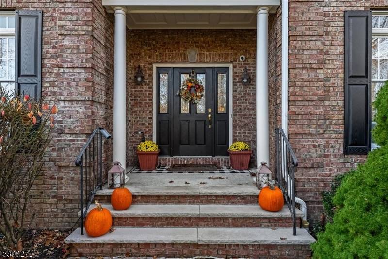 Sparta Twp., NJ 07871,10 King Alex Ct