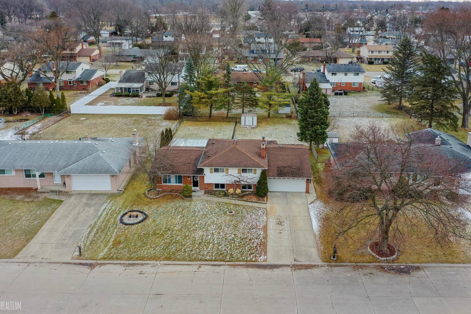 Clinton Township, MI 48036,37578 Ladue ST