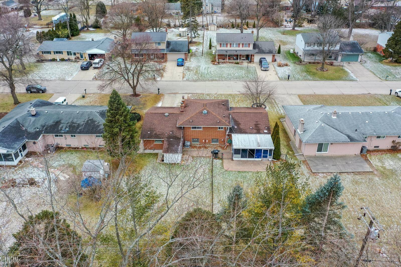 Clinton Township, MI 48036,37578 Ladue ST