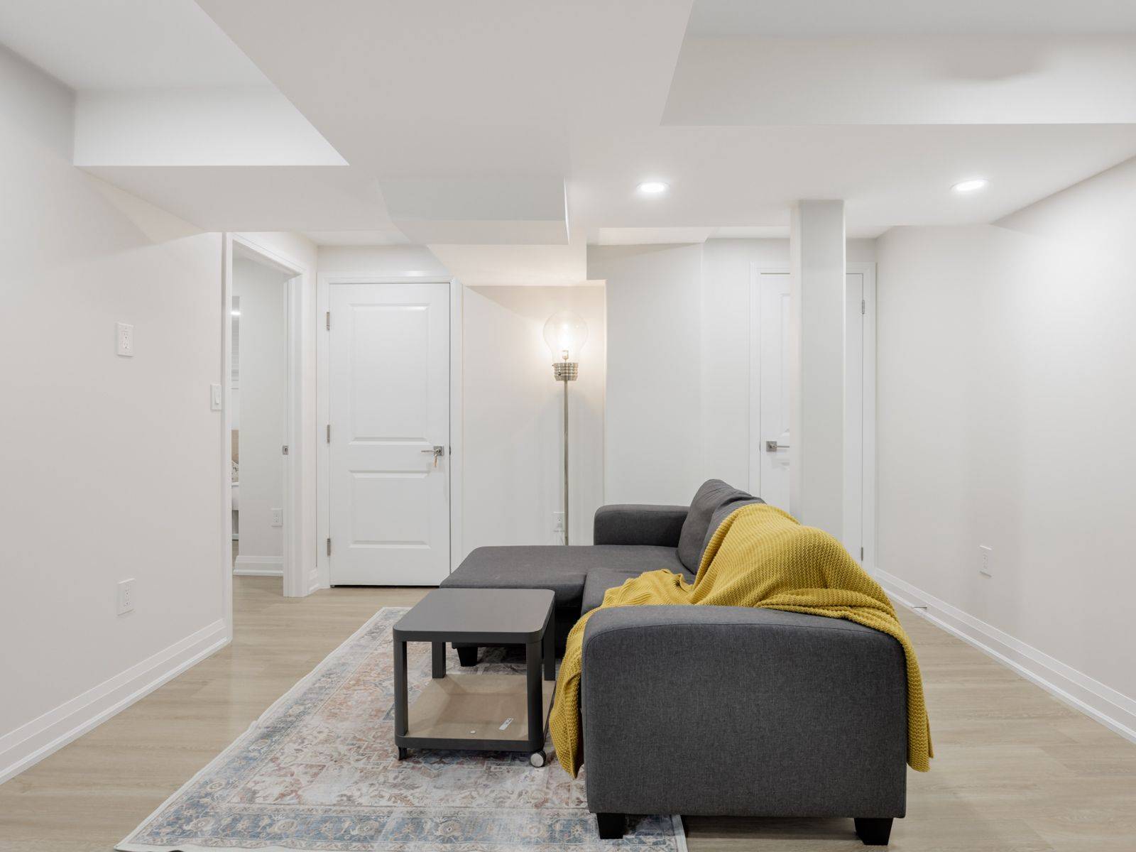 Whitby, ON L1R 3A1,1 Juneau CRES