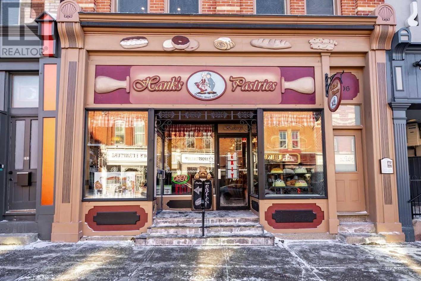 Scugog, ON L9L 1B9,204 Queens ST