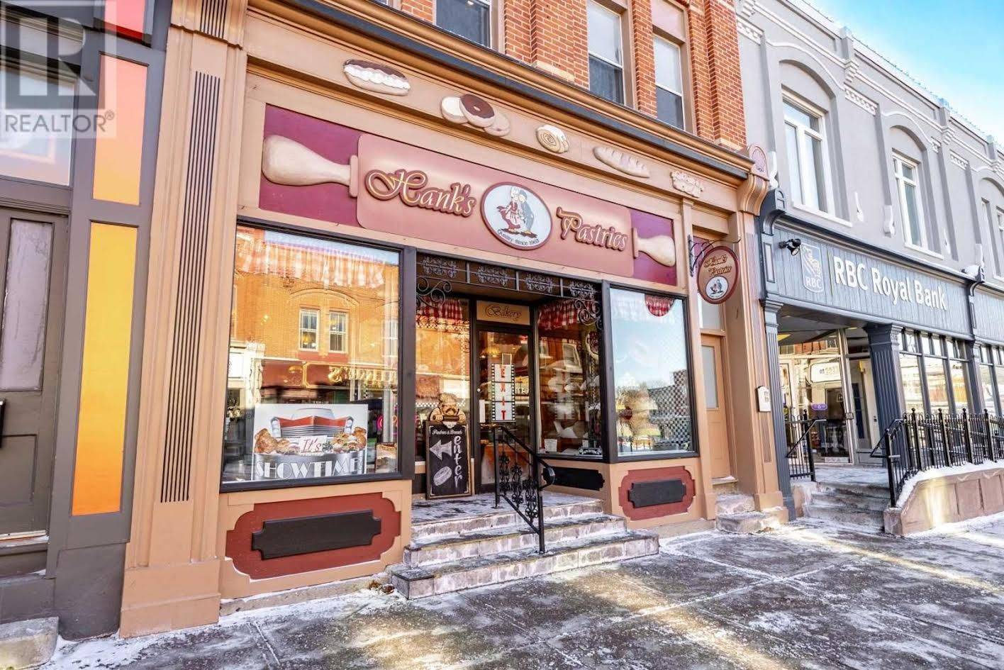 Scugog, ON L9L 1B9,204 Queens ST