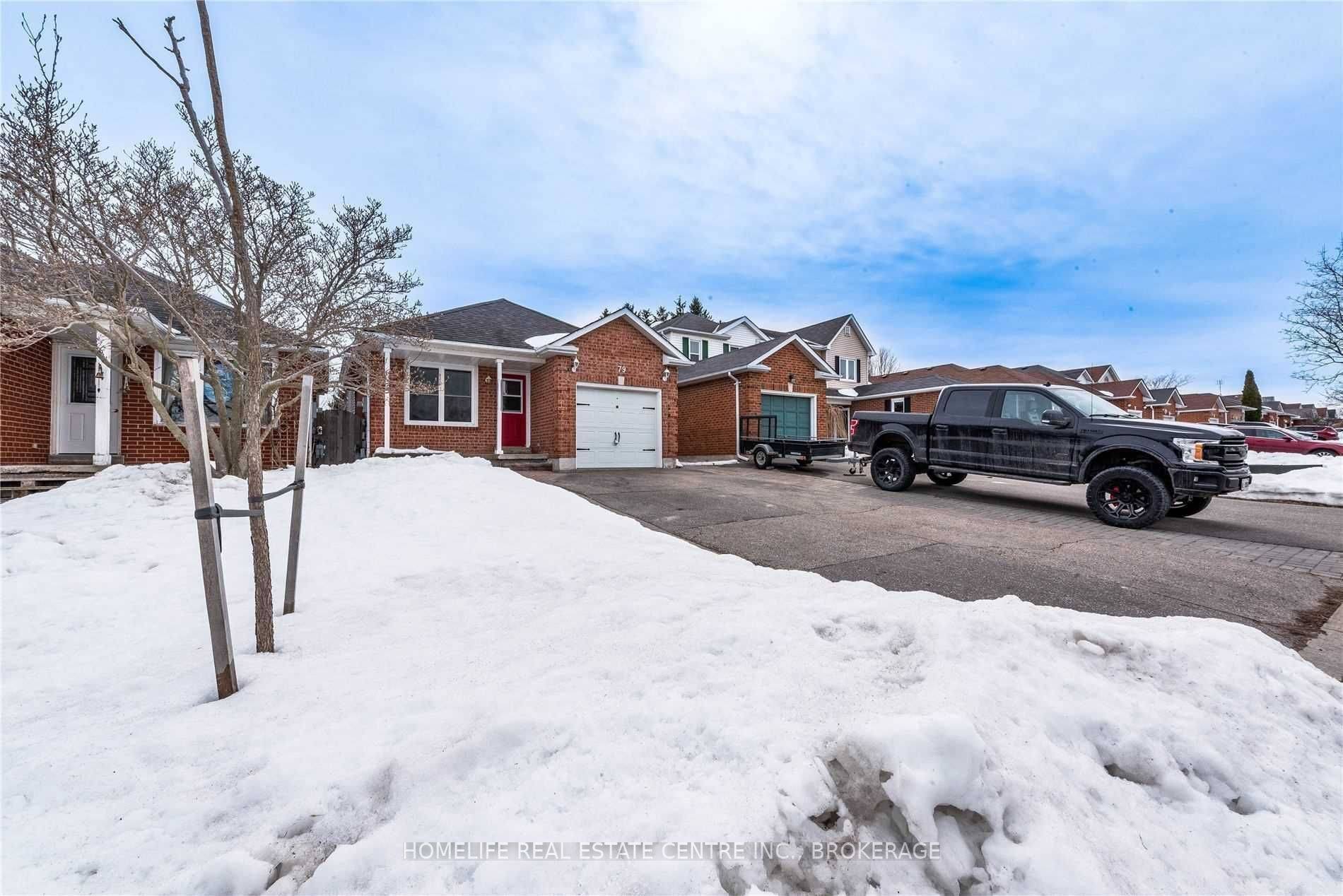 Clarington, ON L1B 1E4,79 Hart BLVD S