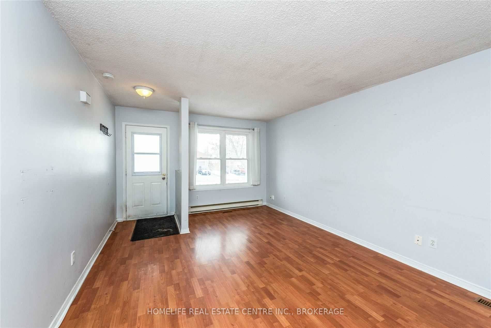 Clarington, ON L1B 1E4,79 Hart BLVD S