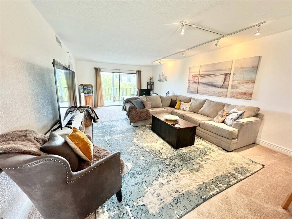 Pompano Beach, FL 33069,2217 Cypress Island Dr #303