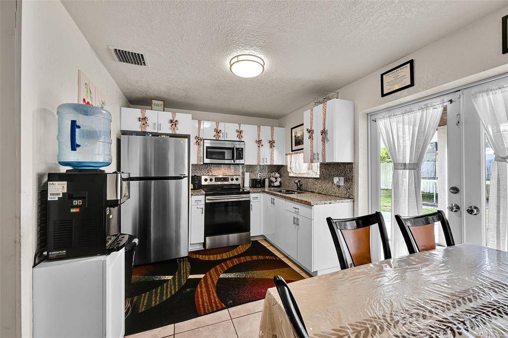 Davie, FL 33314,6250 SW 39th St