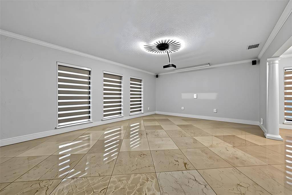 Wilton Manors, FL 33305,629 Kensington Pl