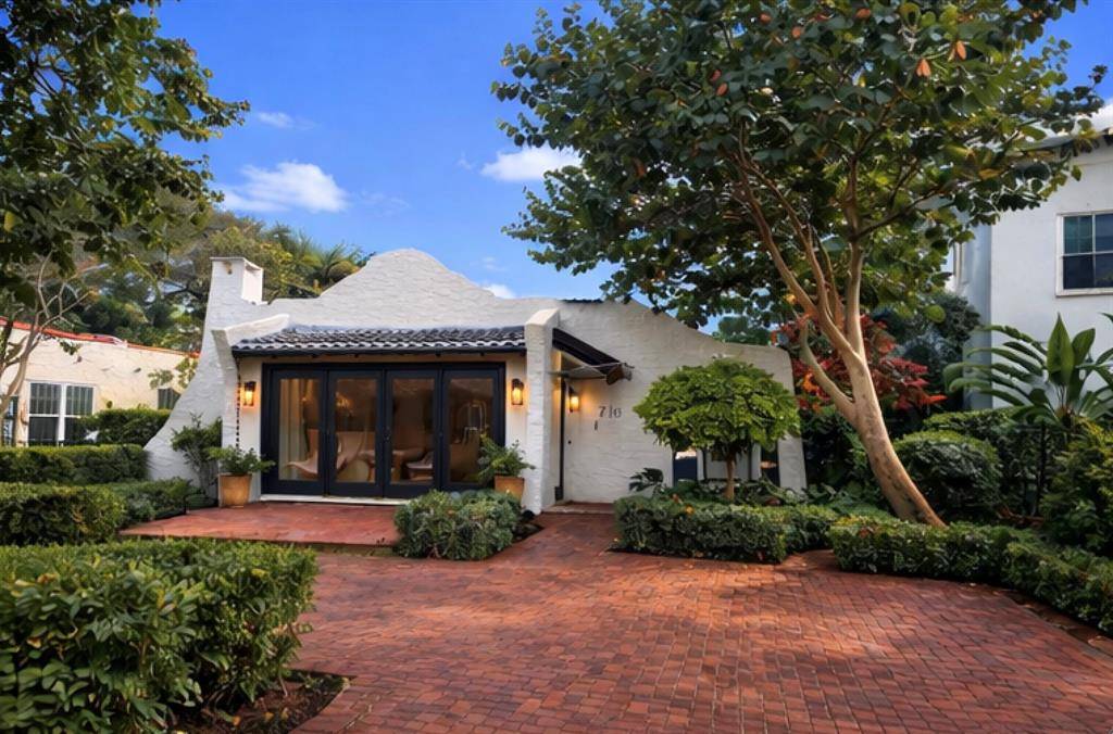 Fort Lauderdale, FL 33301,716 SE 7th St