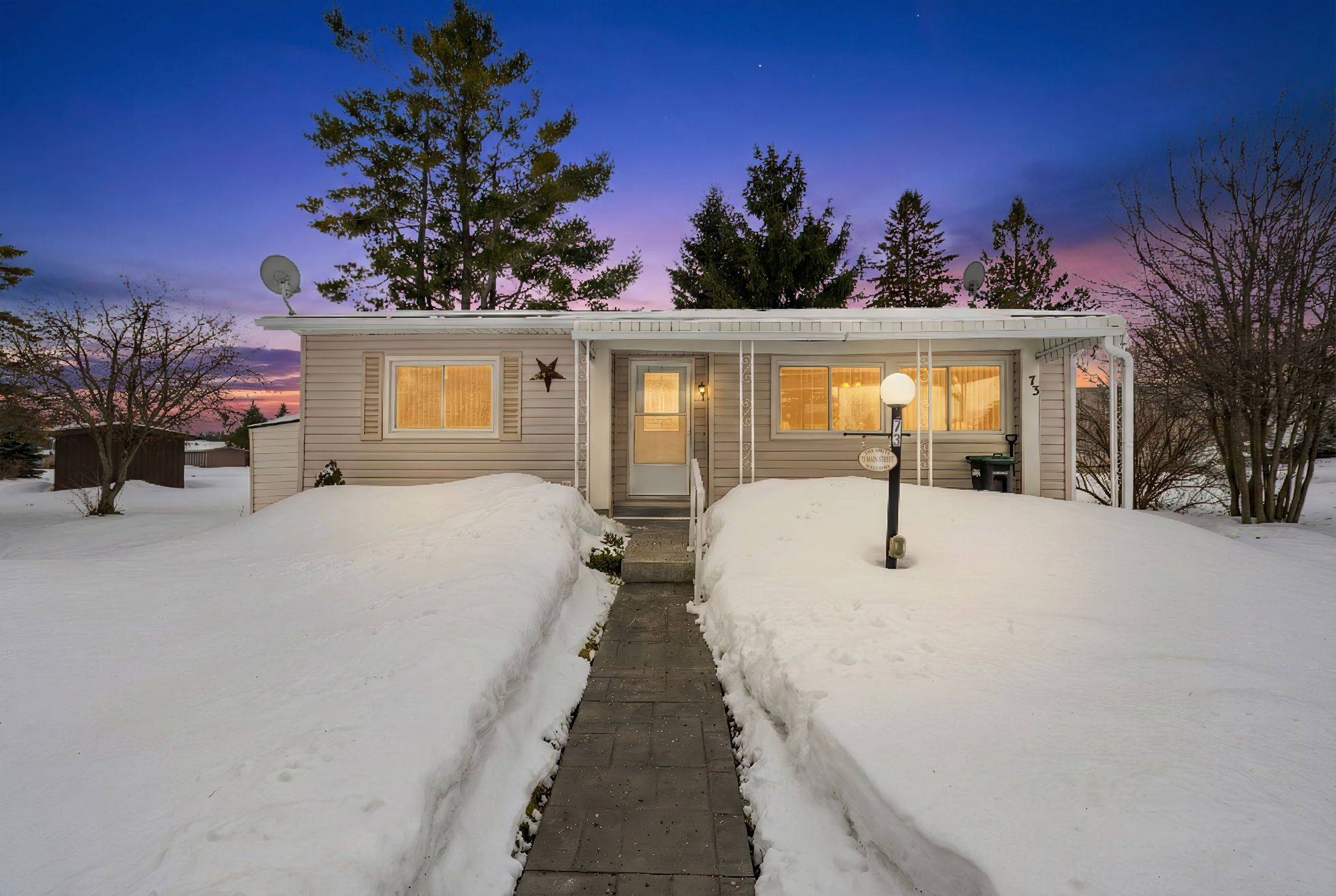 Innisfil, ON L9S 1N2,73 Main ST