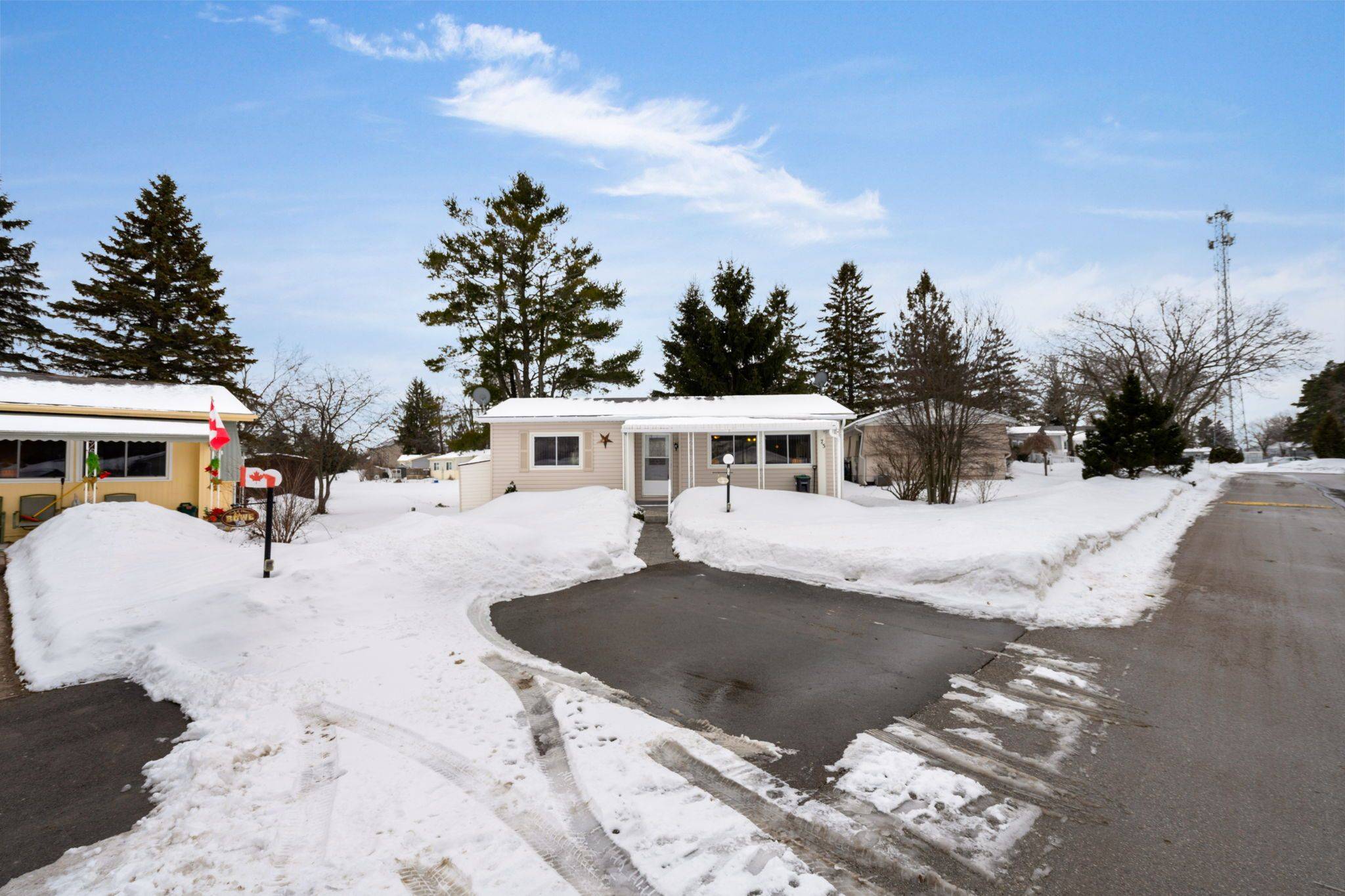 Innisfil, ON L9S 1N2,73 Main ST