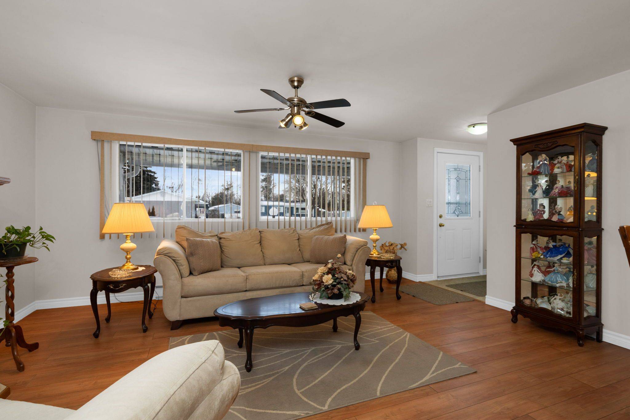 Innisfil, ON L9S 1N2,73 Main ST