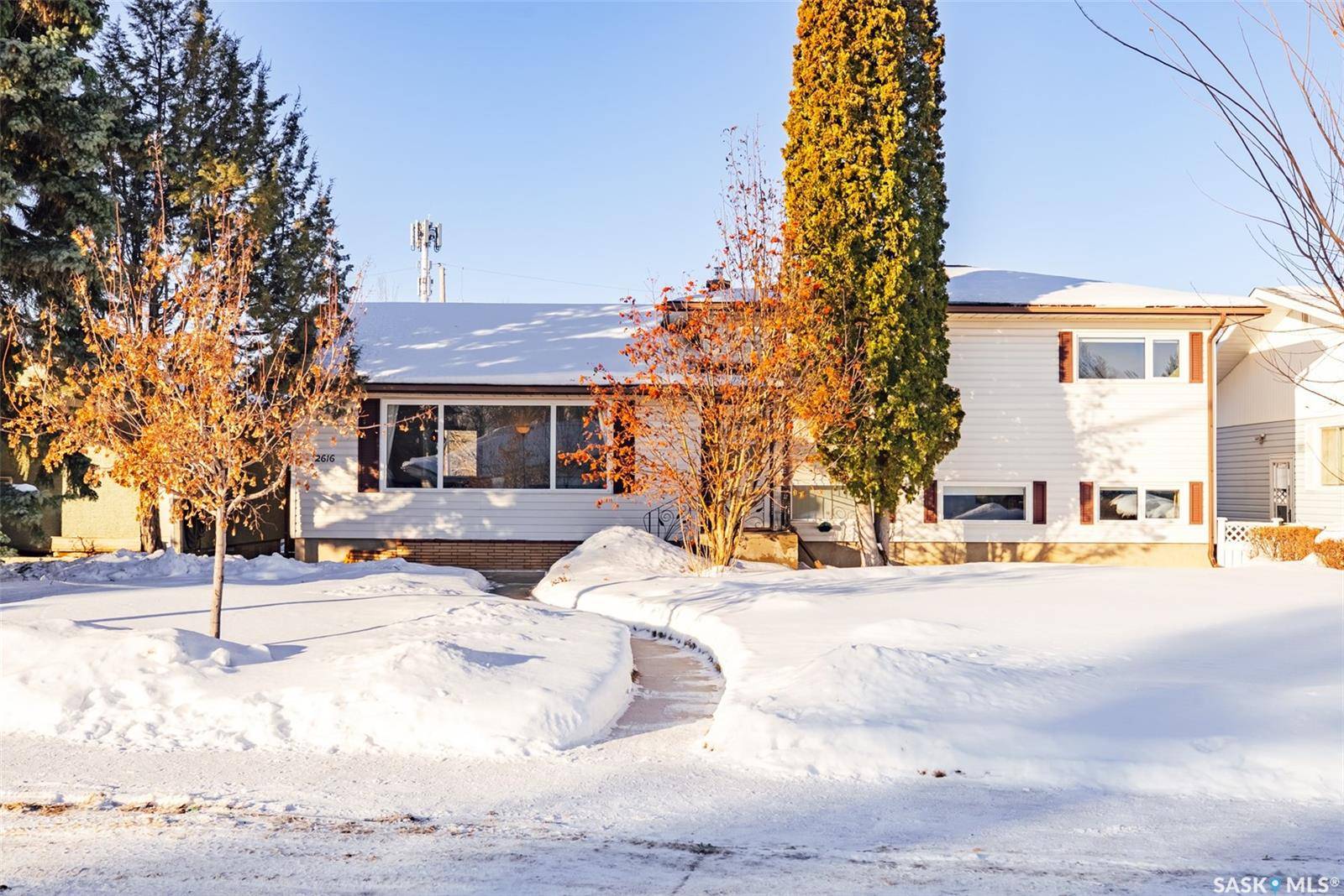 Saskatoon, SK S7J 1R6,2616 Haultain AVENUE