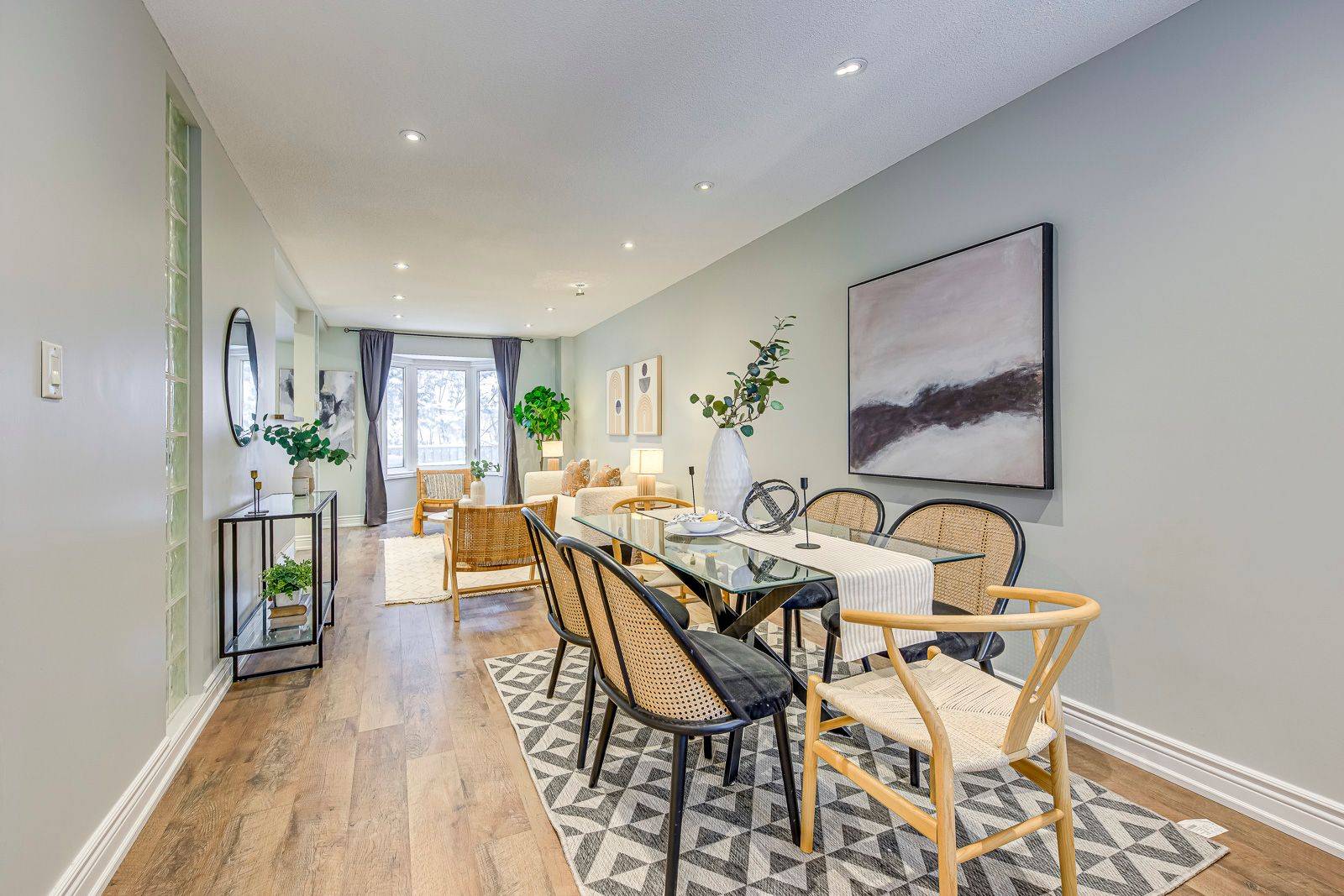 Oakville, ON L6H 5R9,2006 Glenada CRES #2