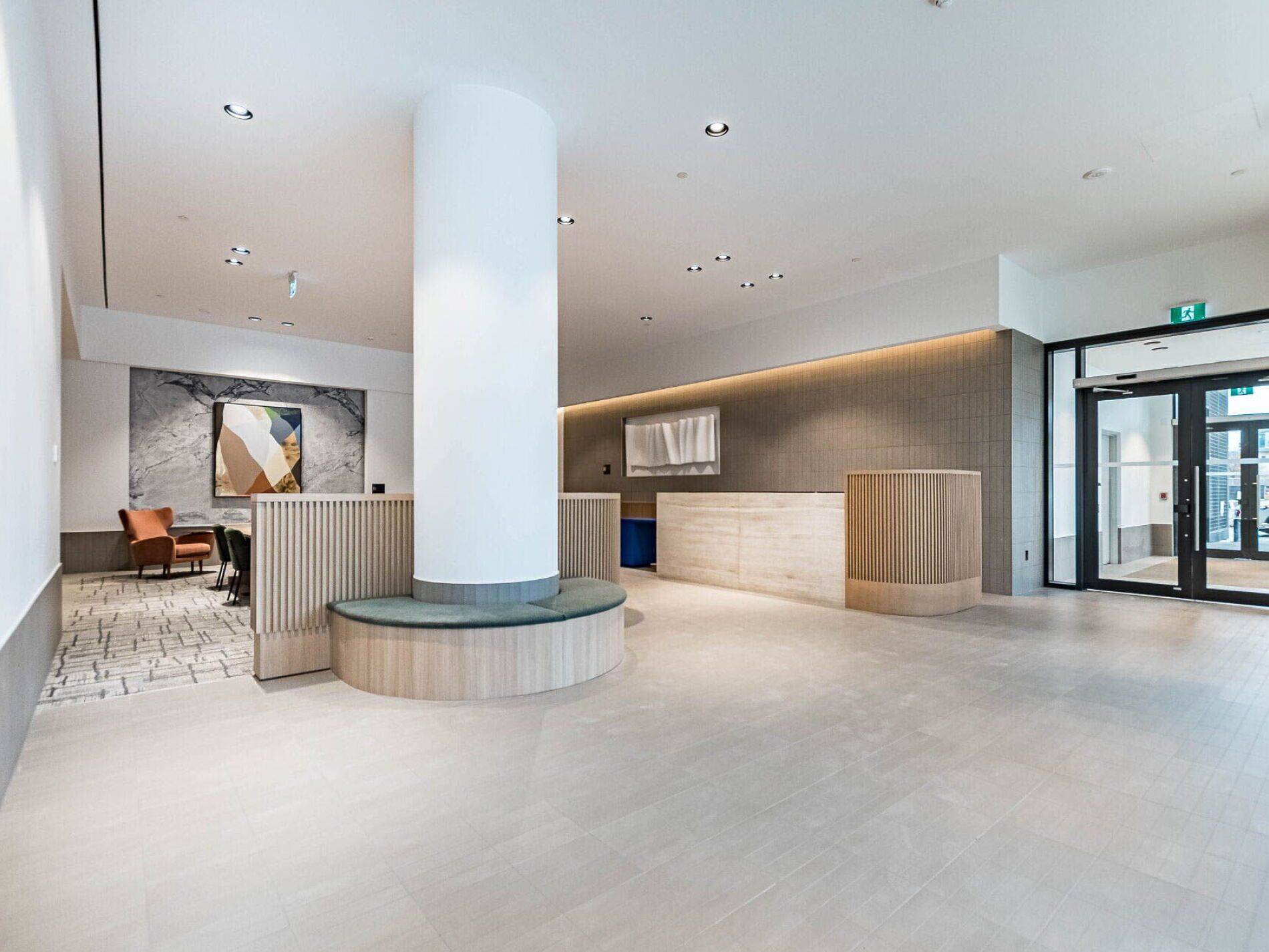 Mississauga, ON L5B 0C6,395 Square One DR #4112