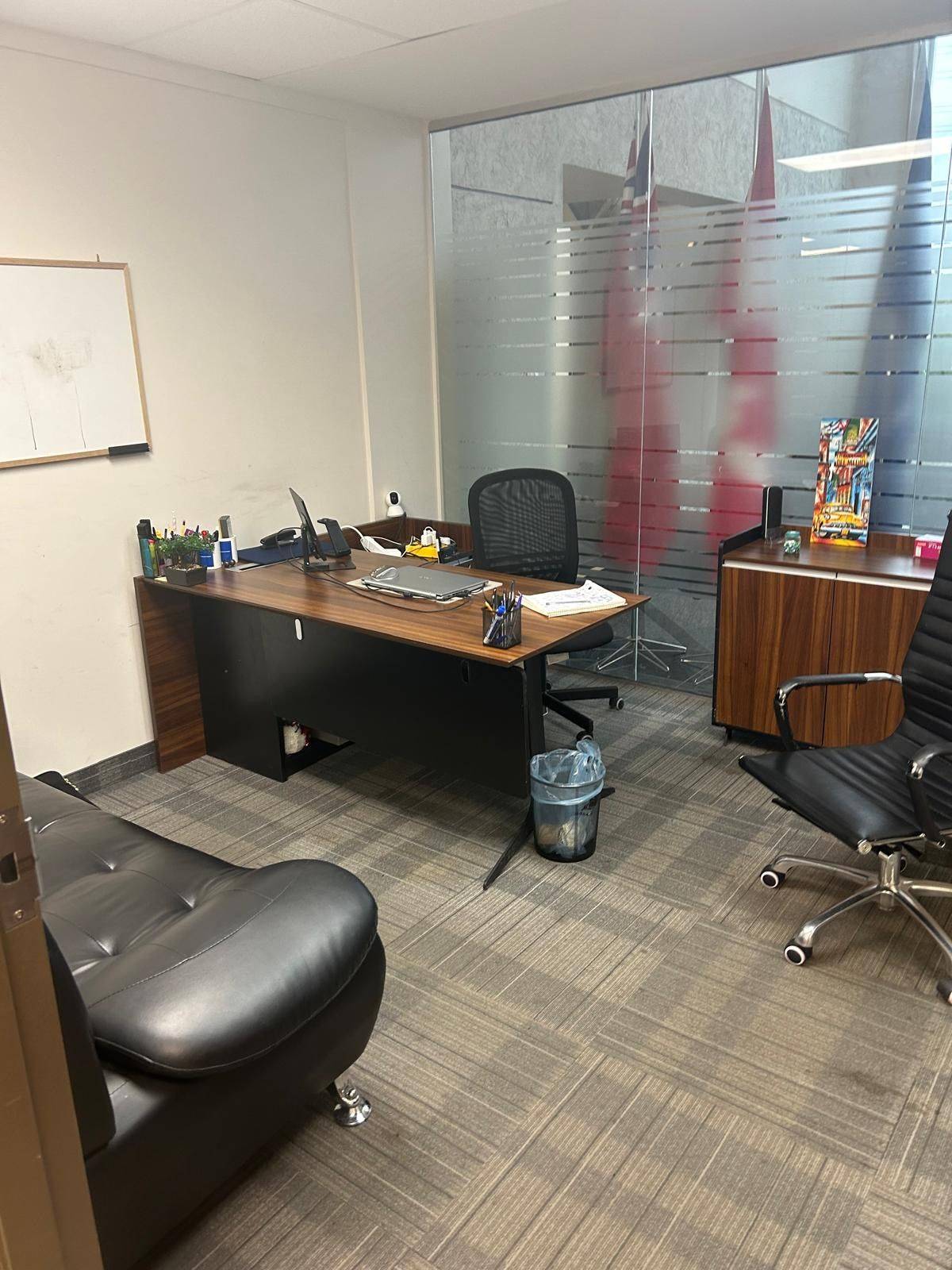 Mississauga, ON L4W 1C9,5100 Dixie RD