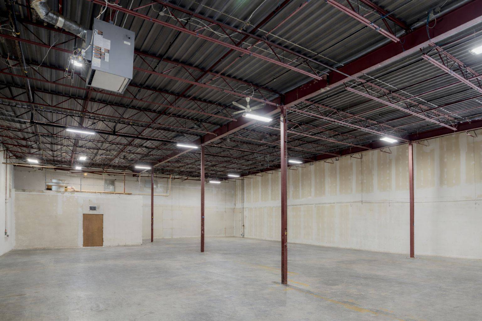 Toronto W10, ON M9W 2Z4,37 Racine RD #2