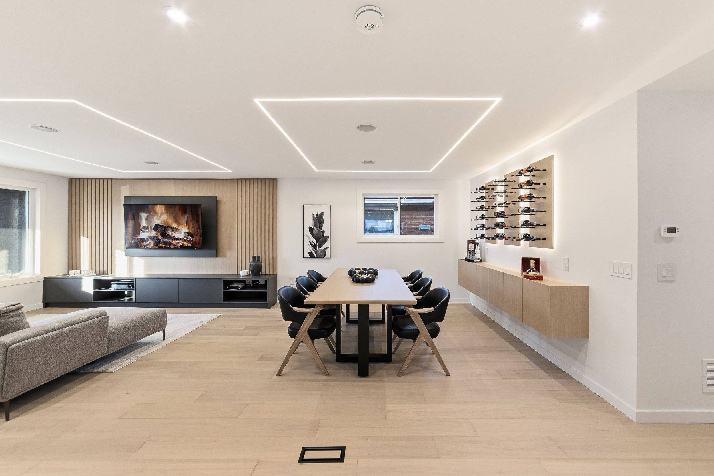 Hamilton, ON L8E 3N7,146 Kenora AVE