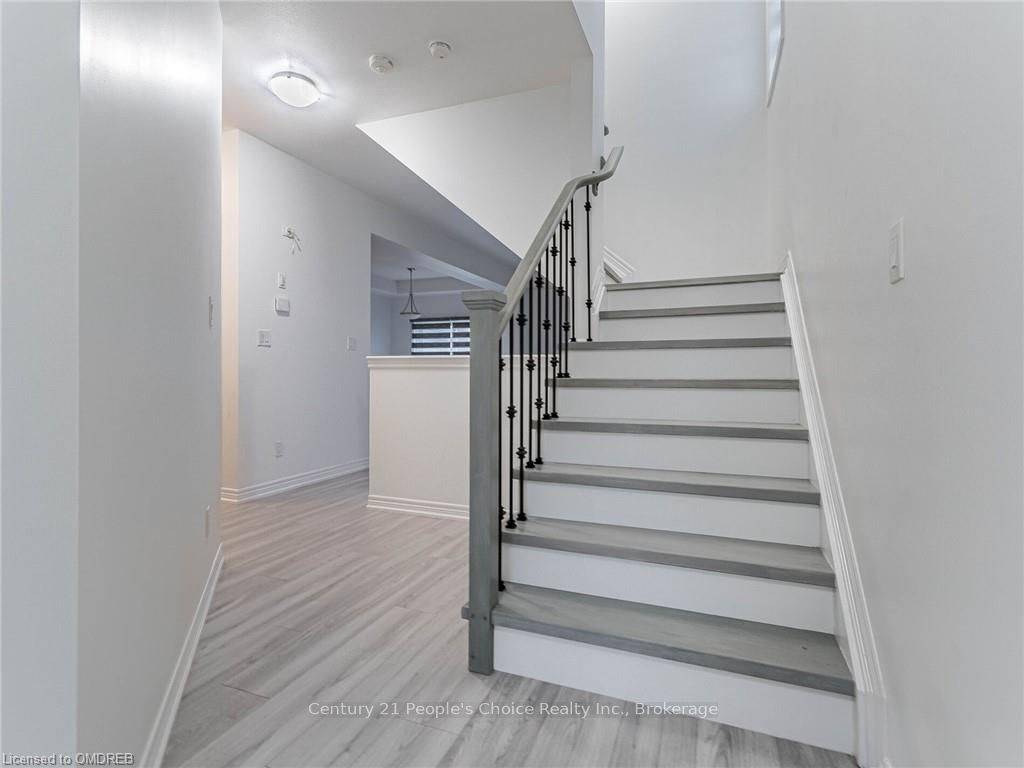 Thorold, ON L2V 0G5,1 Haney DR