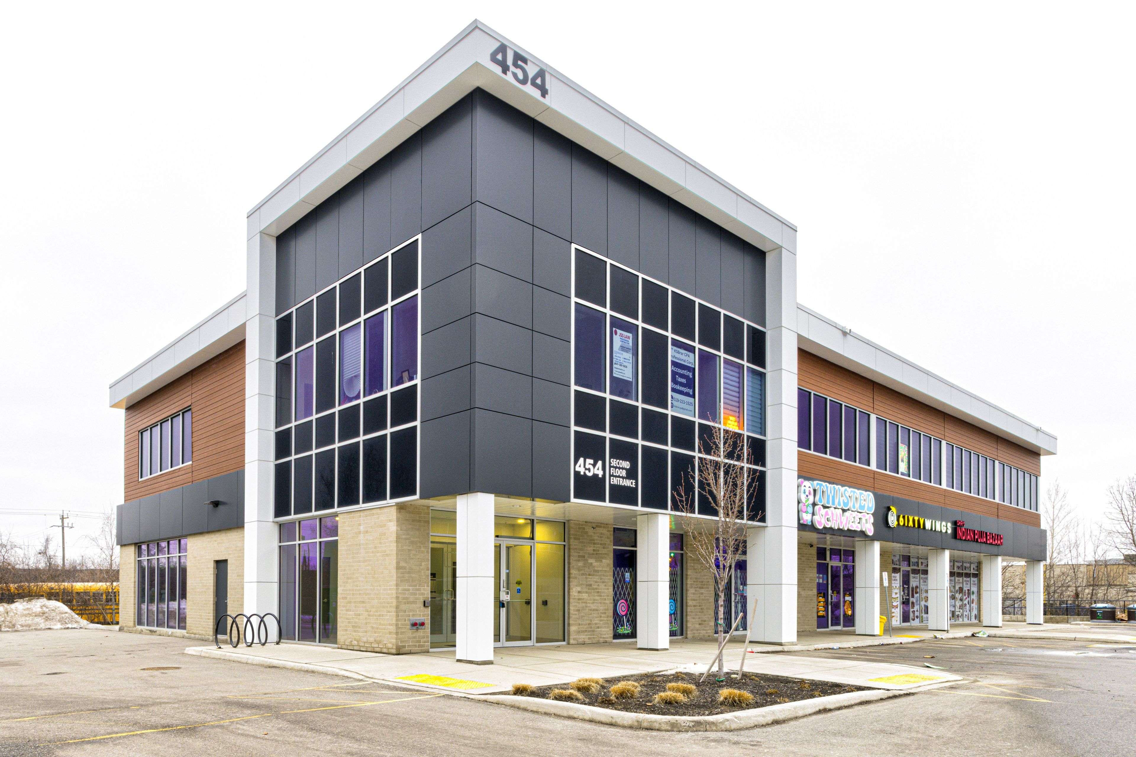 Cambridge, ON N1R 0E3,454 Hespeler RD #208