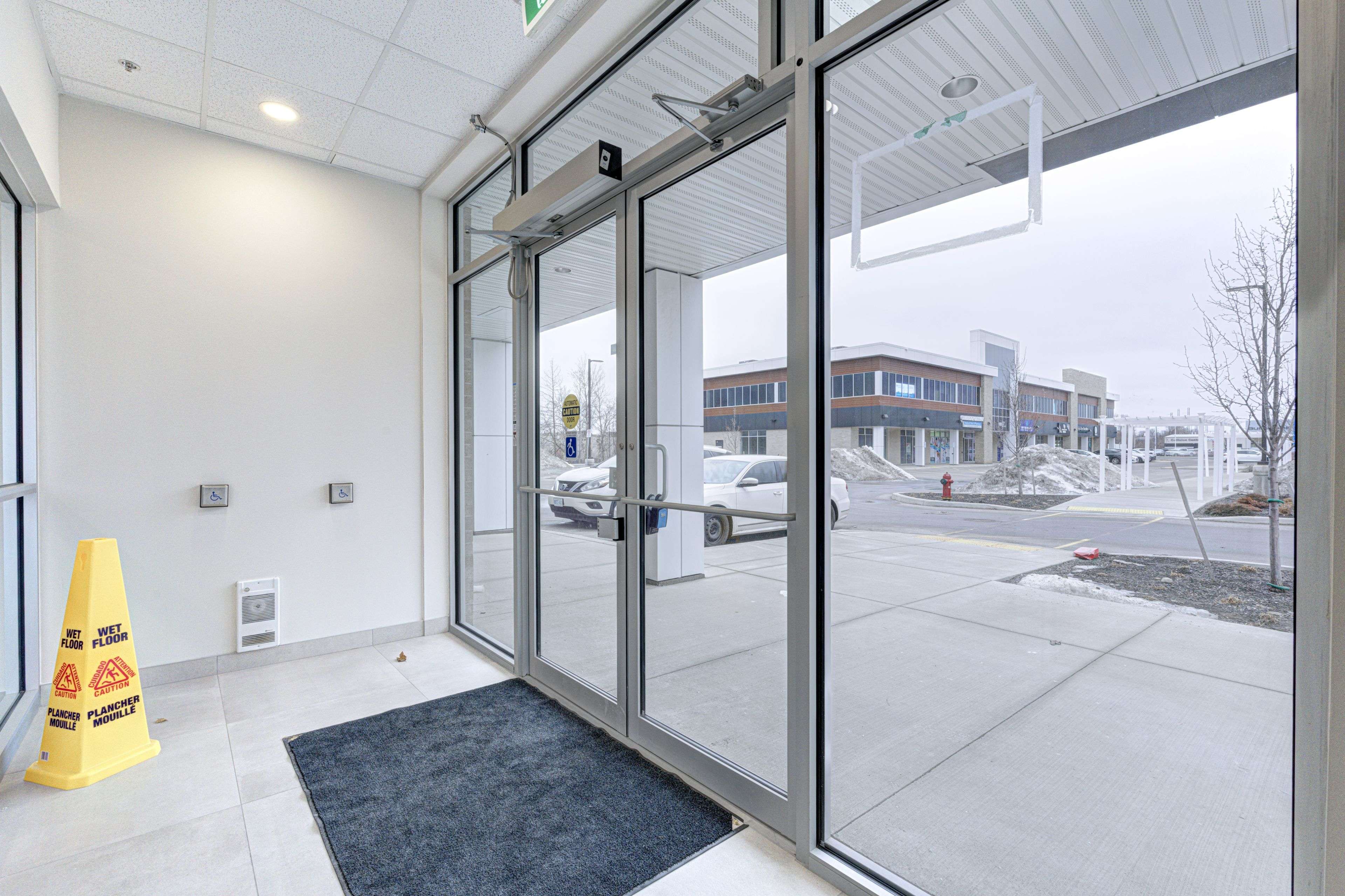 Cambridge, ON N1R 0E3,454 Hespeler RD #208