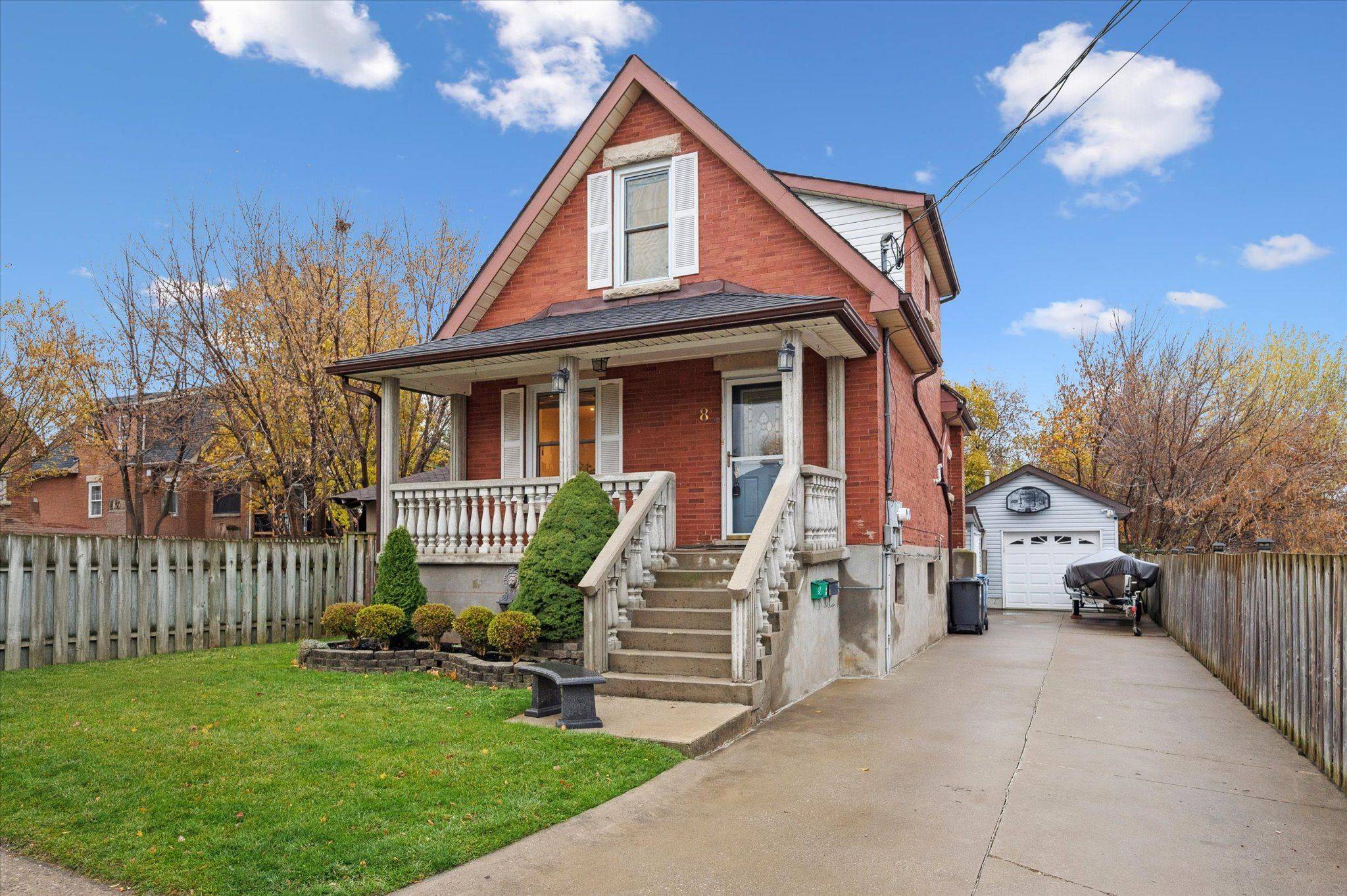 Guelph, ON N1H 1Z5,8 Drew ST