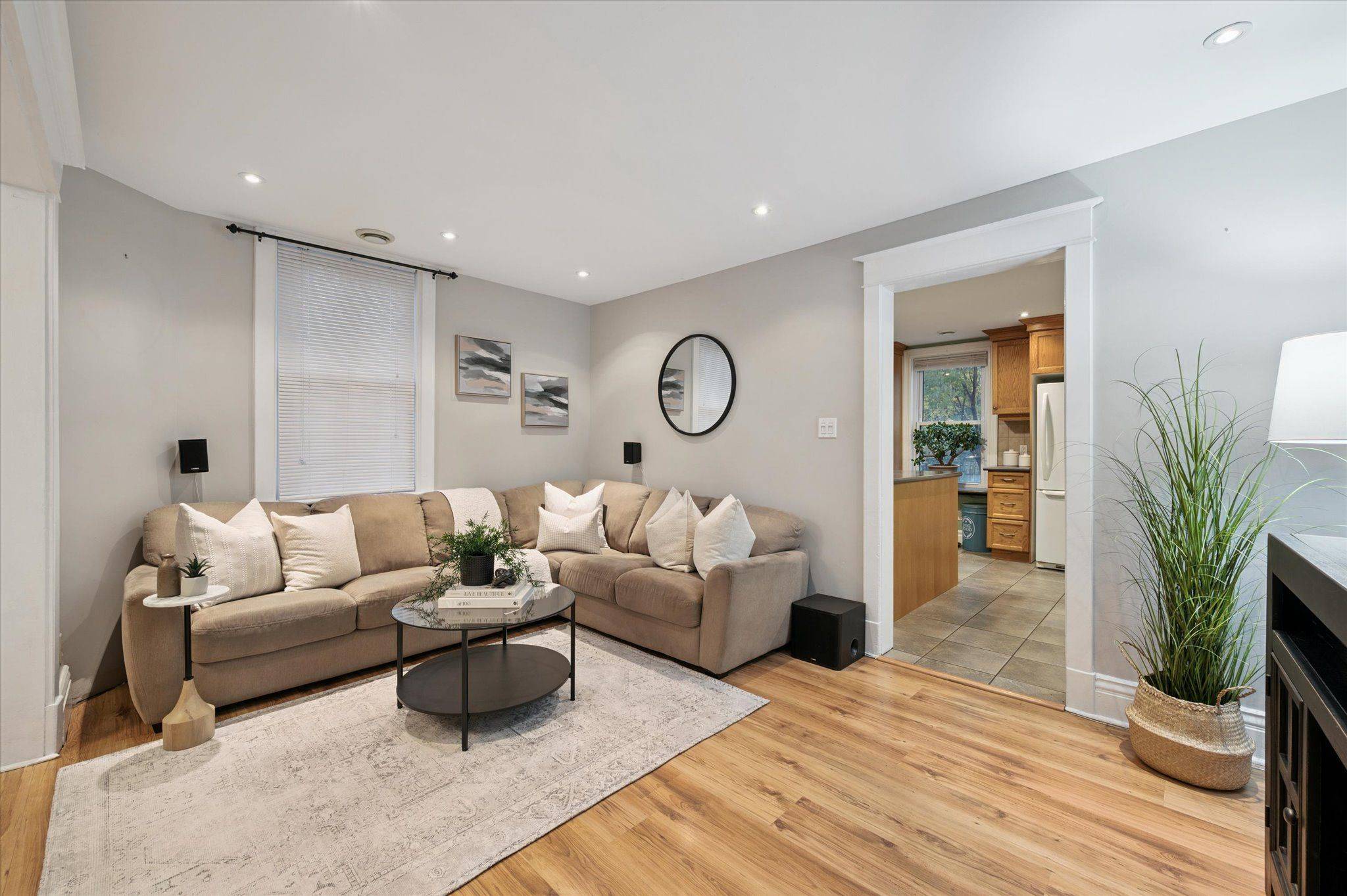 Guelph, ON N1H 1Z5,8 Drew ST