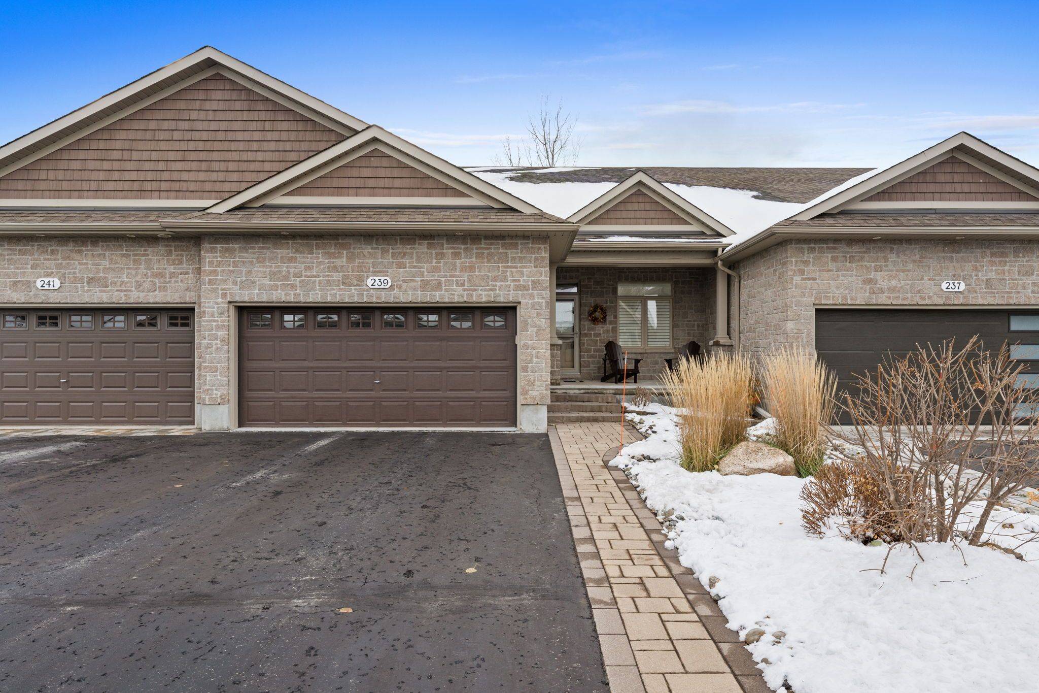 North Grenville, ON K0G 1J0,239 ROYAL LANDING Gate