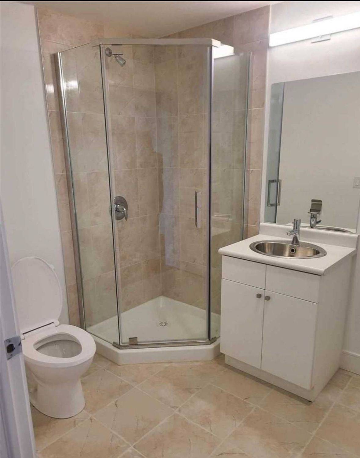 Brantford, ON N3T 2L3,1 Wellington ST #420