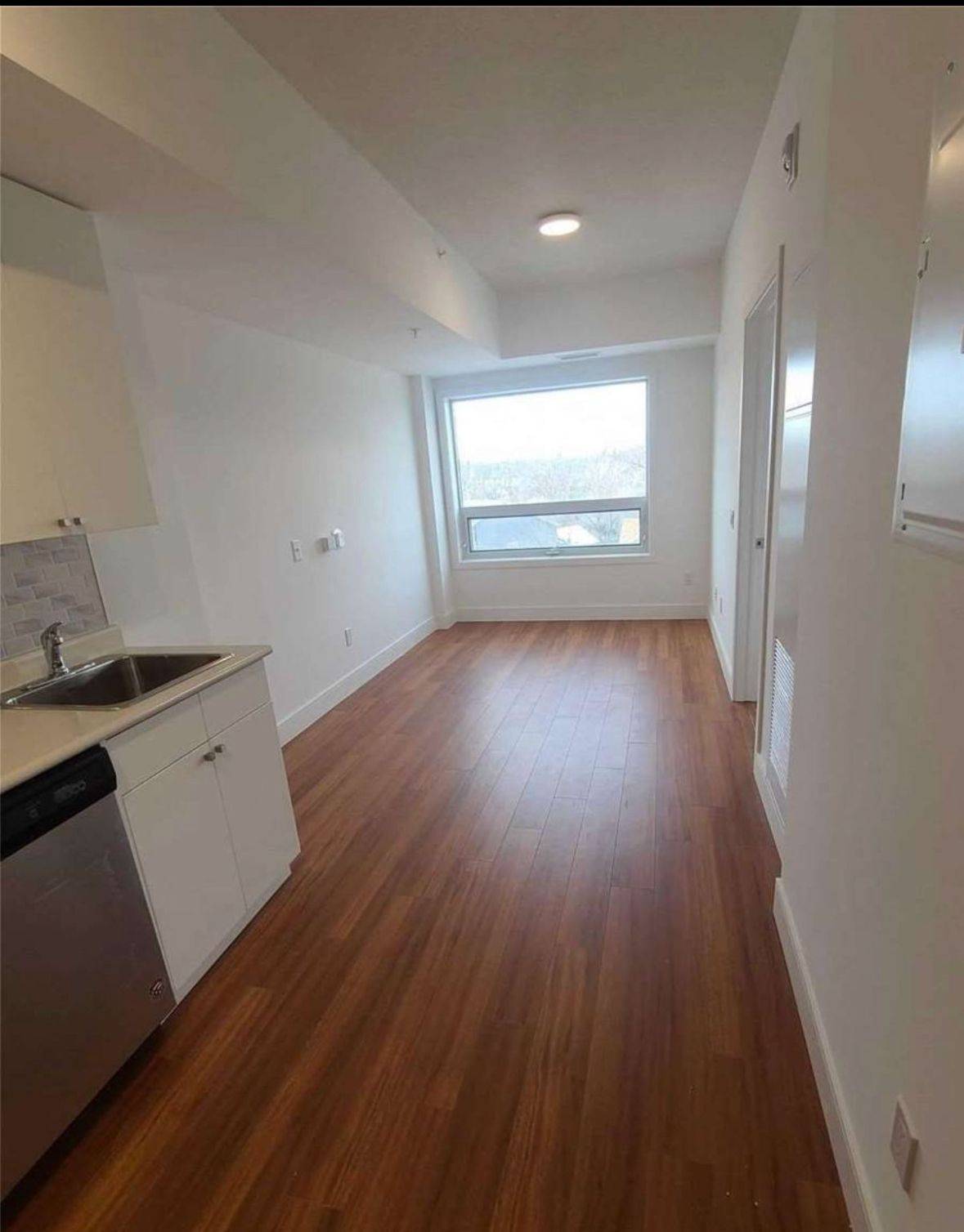 Brantford, ON N3T 2L3,1 Wellington ST #420