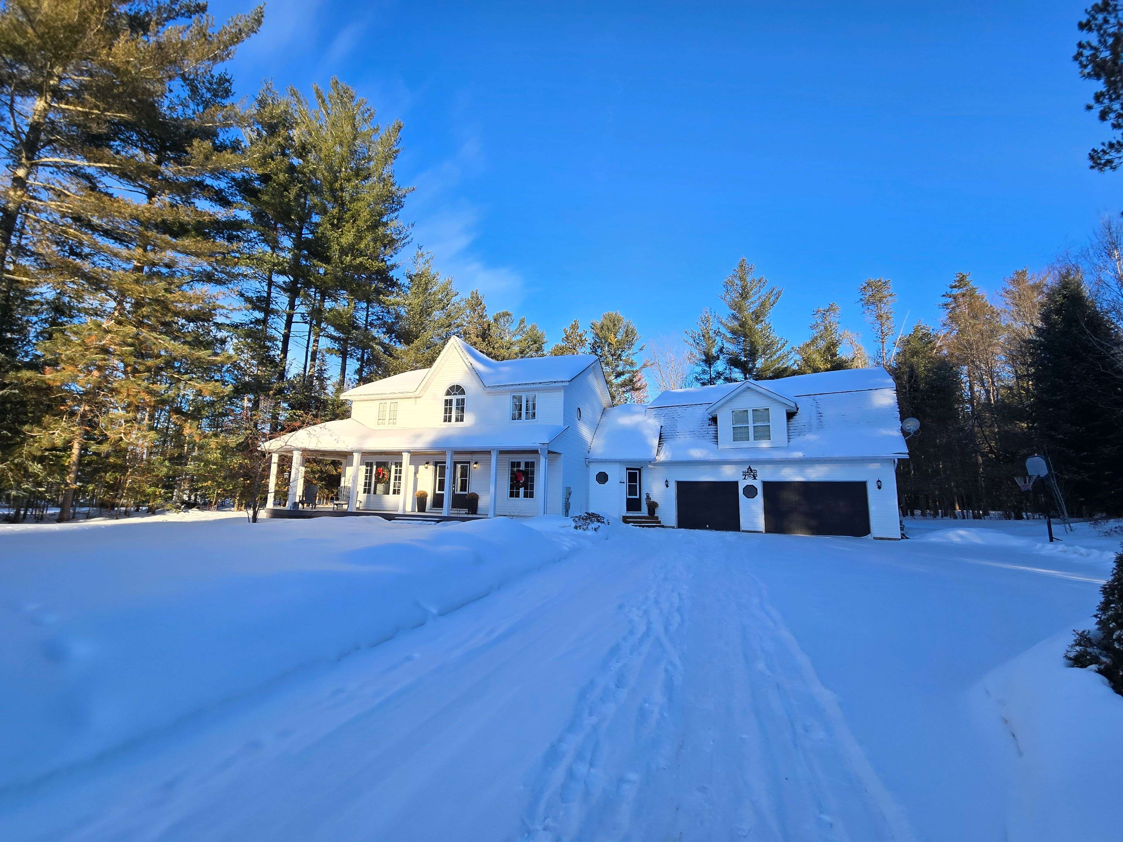 Petawawa, ON K8H 3L8,4 Steffen ST