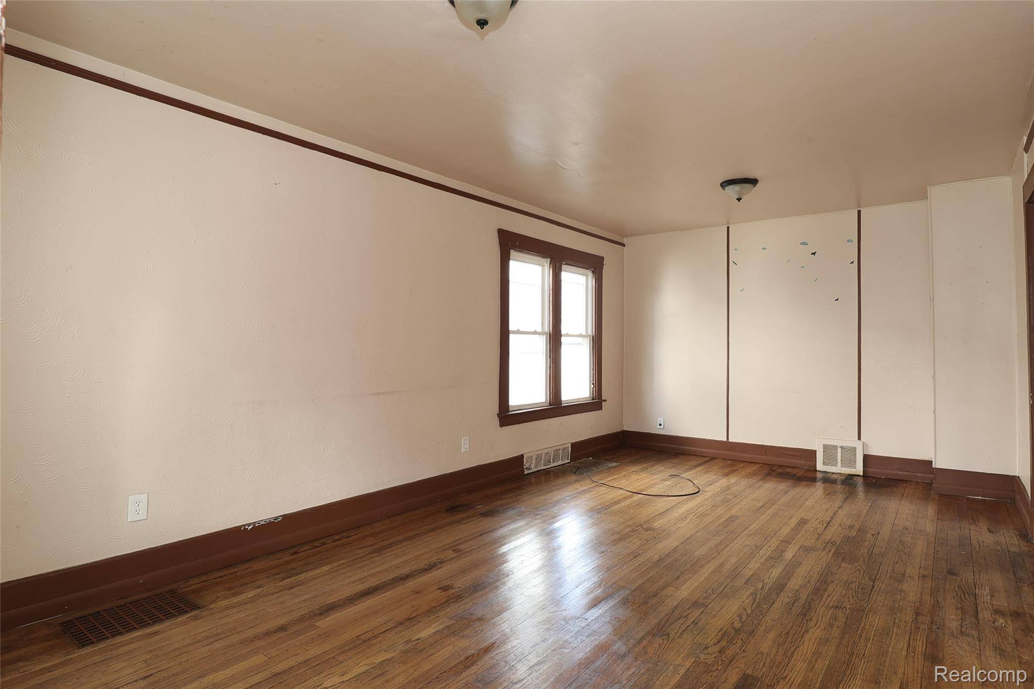 Detroit, MI 48234,18680 Carrie ST