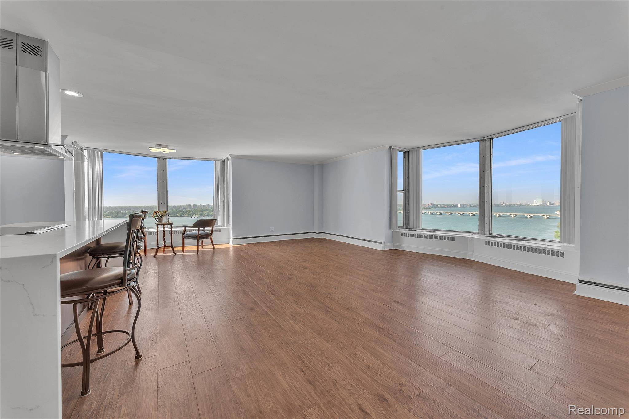 Detroit, MI 48214,8200 E Jefferson Ave #1610