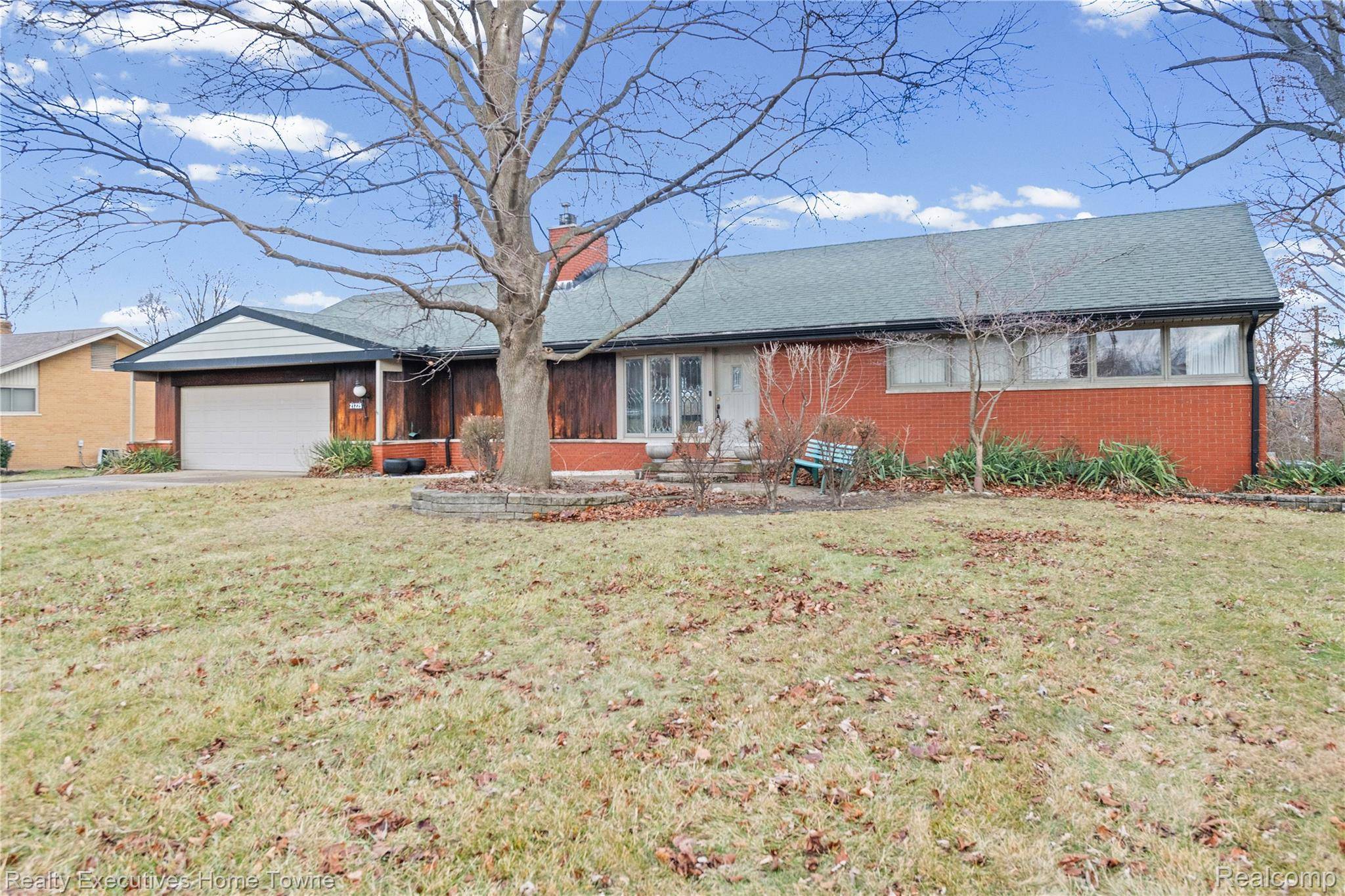 Clinton Township, MI 48036,21225 Balfour ST