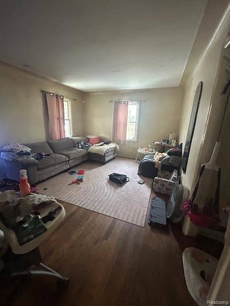 Detroit, MI 48219,16562 Bramell ST