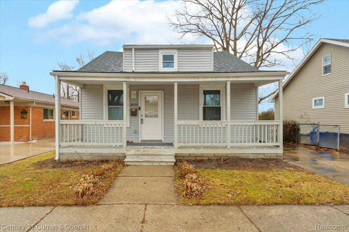 Dearborn Heights, MI 48125,4693 Universal ST