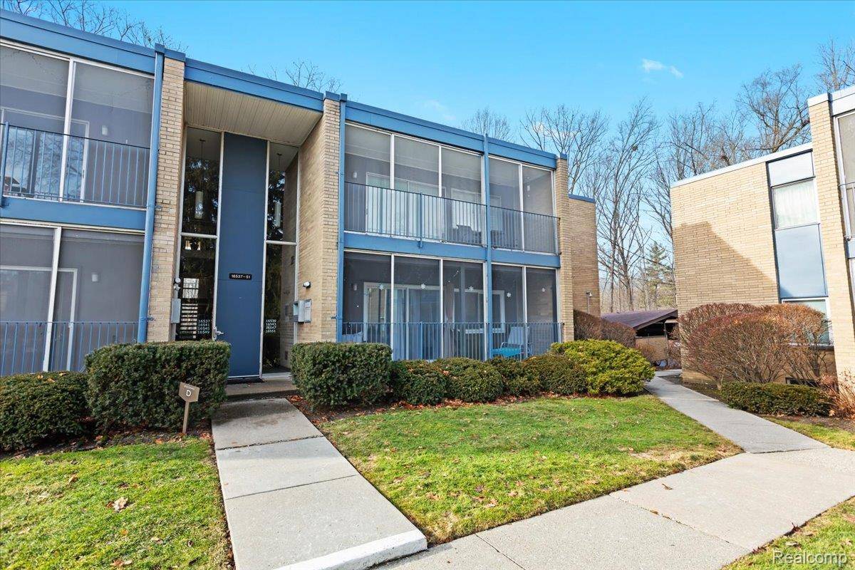 Livonia, MI 48154,16539 Middlebelt RD