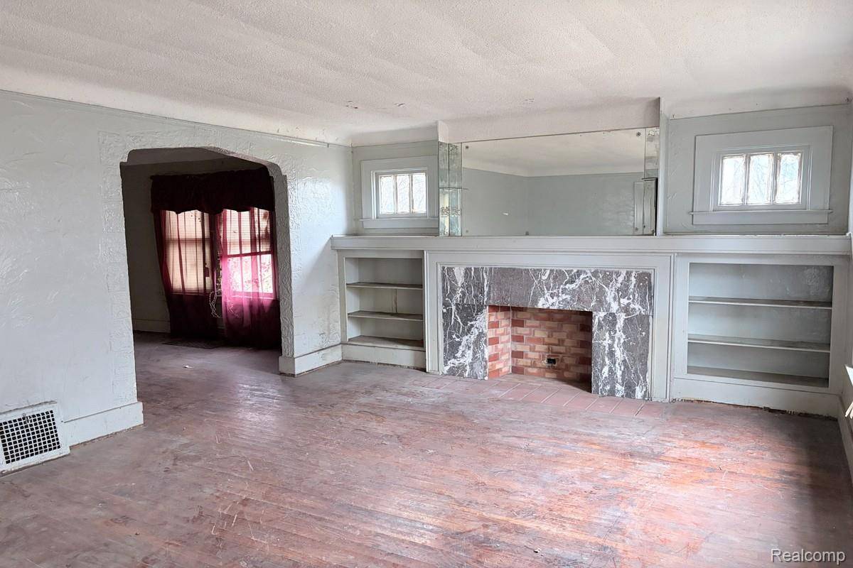 Detroit, MI 48204,11714 Kentucky ST