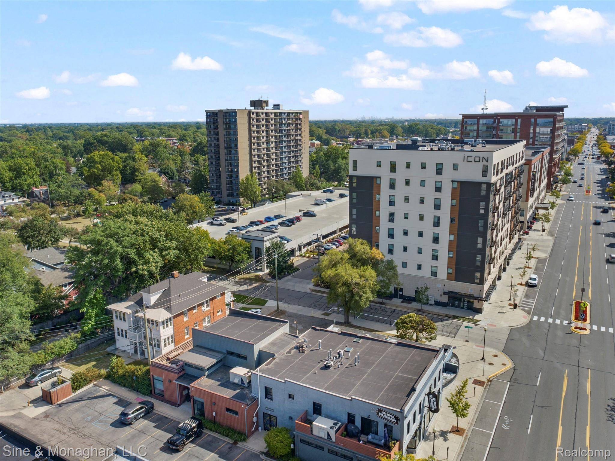 Royal Oak, MI 48067,601 N Main ST