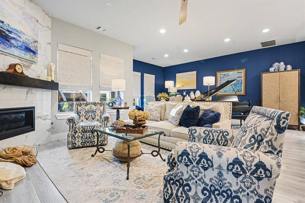 Dallas, TX 75231,7011 Mistflower Lane