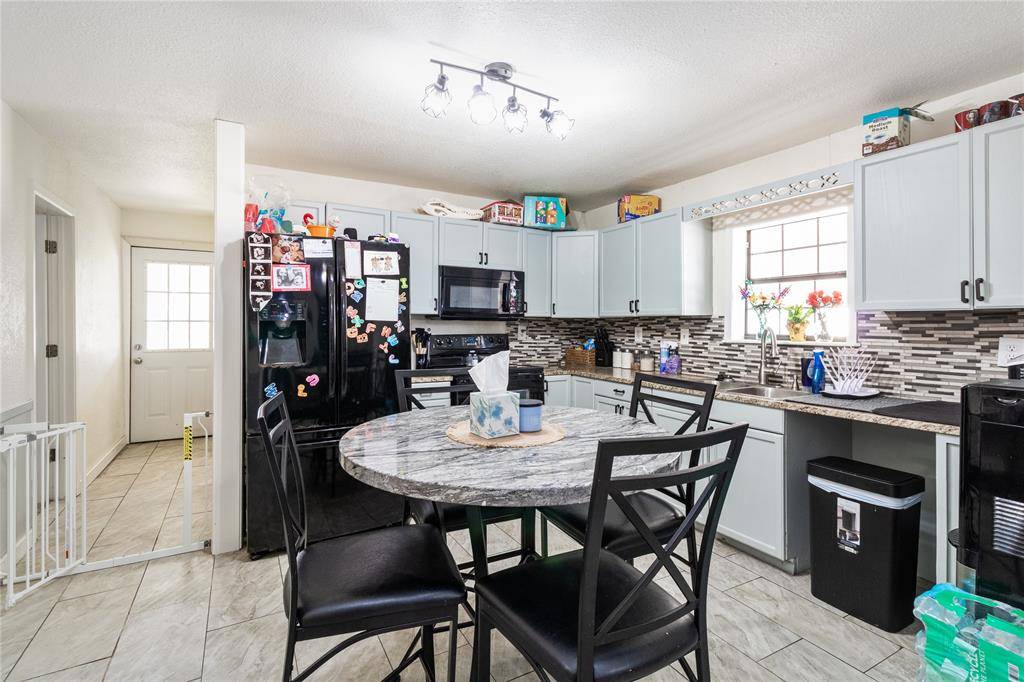 Coleman, TX 76834,512 S Nueces Street