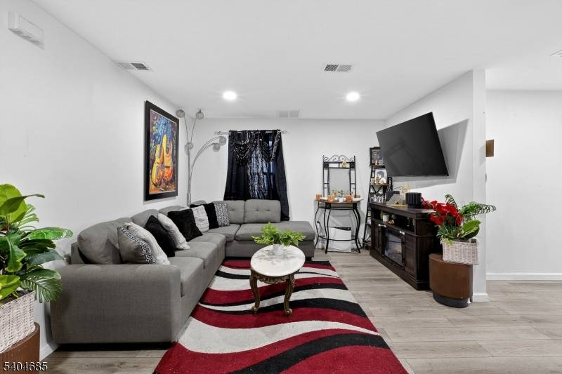 Perth Amboy City, NJ 08861,425 East Avenue