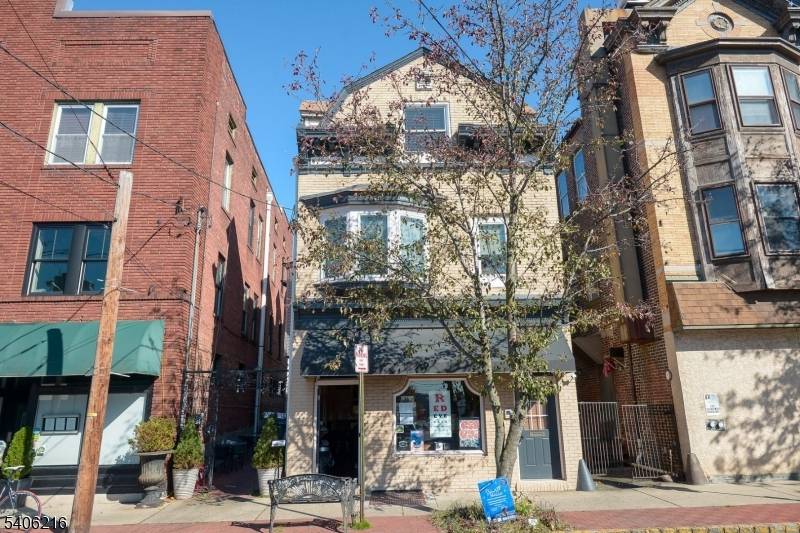 Montclair Twp., NJ 07042,94 Walnut St Unit 2 #2