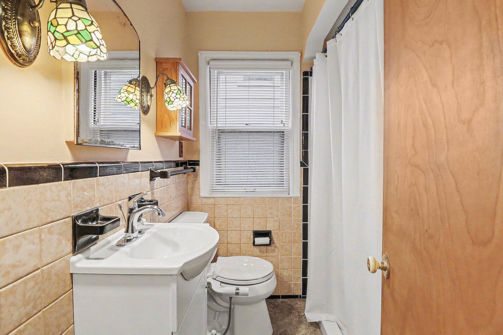 Lincoln Park, MI 48146,1377 Mill ST