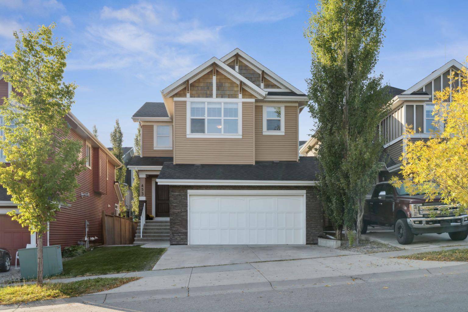 Cochrane, AB T4C 0J3,453 River Heights DR